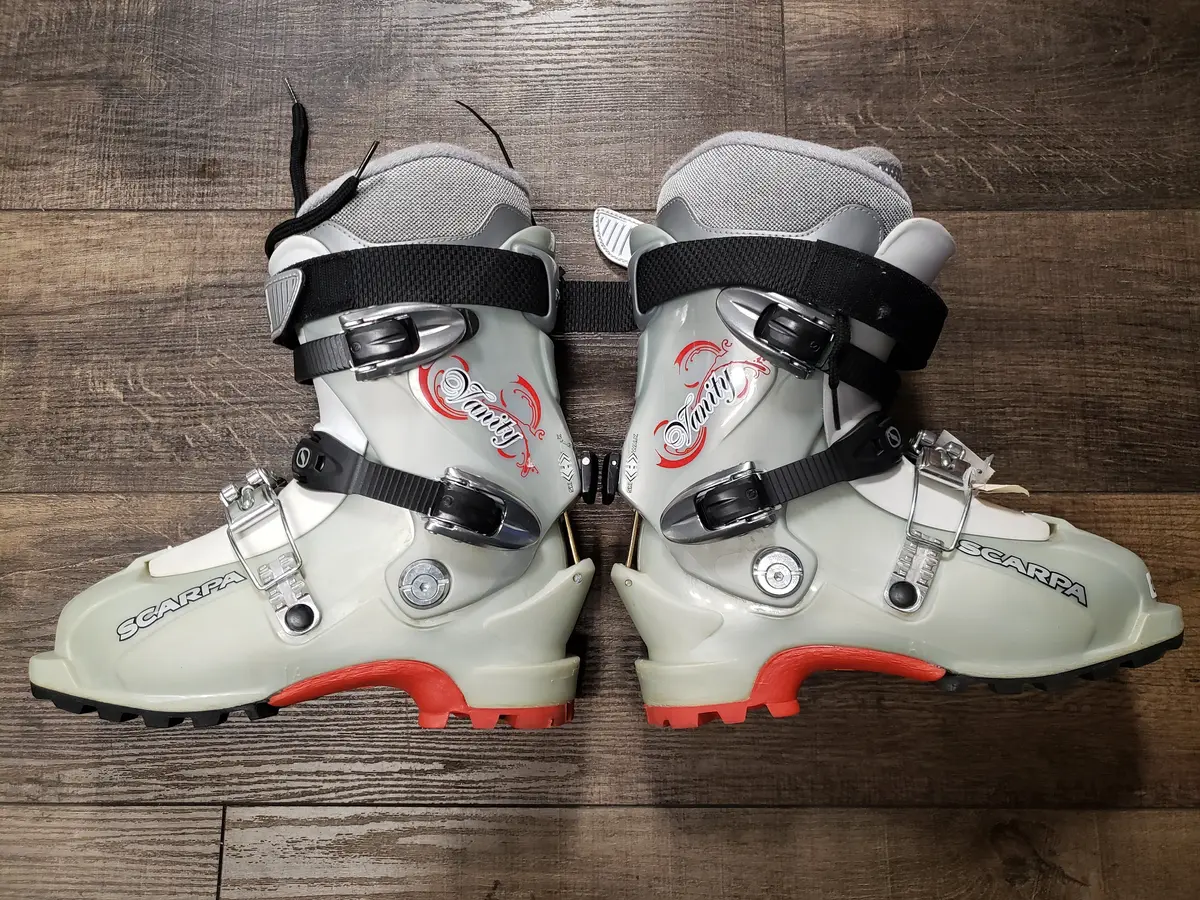 Scarpa Vanity Non-Tech At Ski Boots, Women's 7.5 Mondo 24.0 1