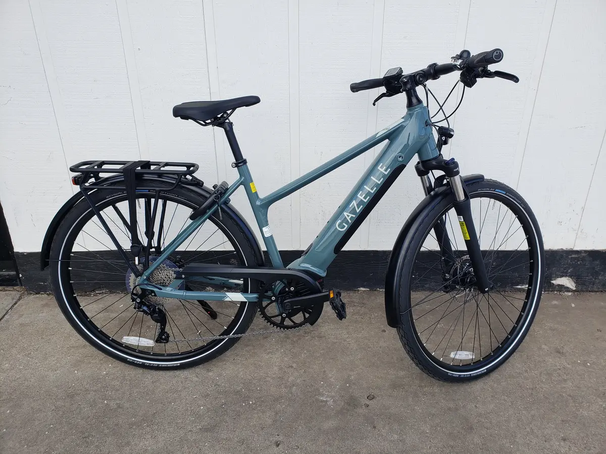 Gazelle Medeo T10+ E-Bike, Petrol Blue 1