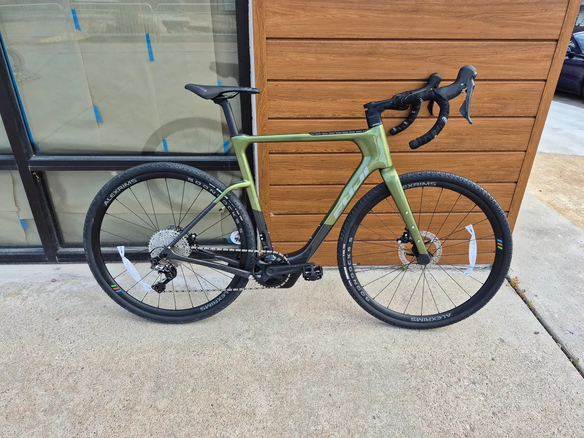 New 56Cm Fuji Jari Carbon 1.3 Carbon Gravel Bike, 1X11 Grx 1