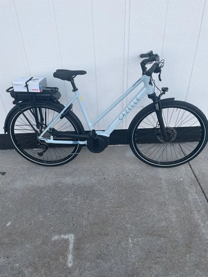 Gazelle Medeo T9 E-Bike, Iced Blue 1