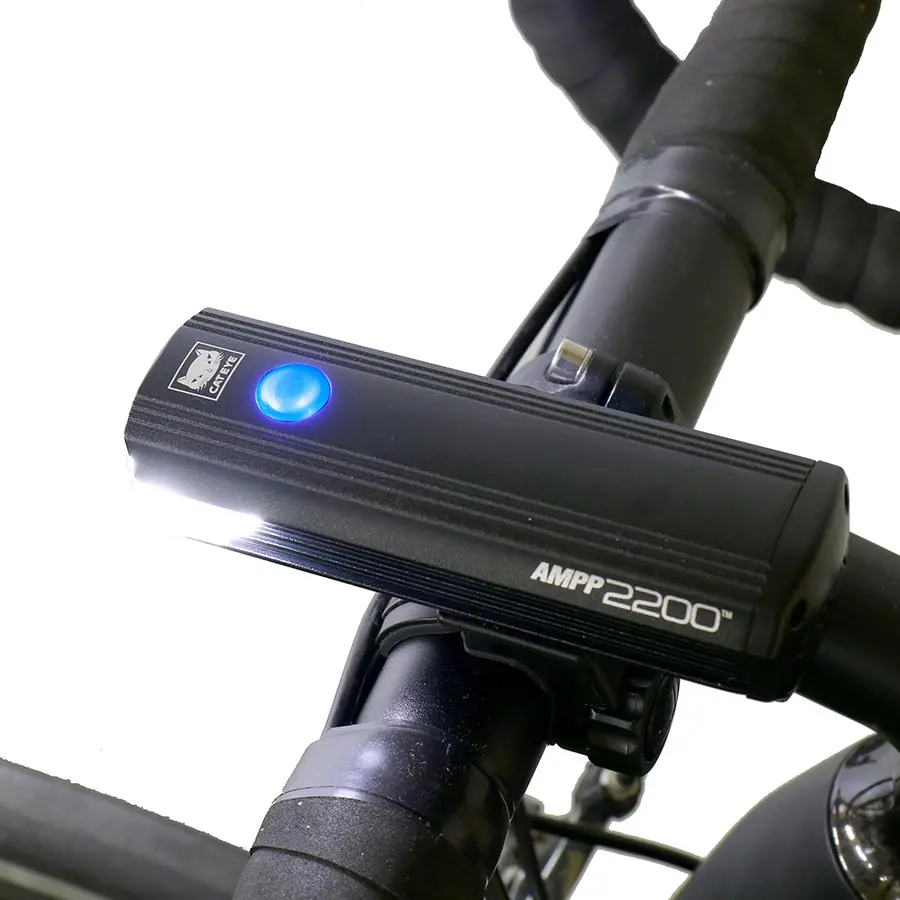 Cateye Ampp2200 Front Light 1