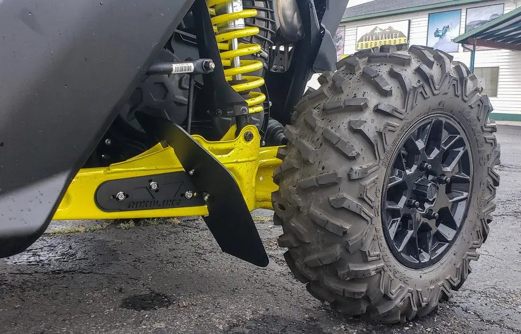Open Box 64" Can-Am Maverick X3 2017+ Trailing Arm Guards By Rokblokz (Black & Bright Blue) 1