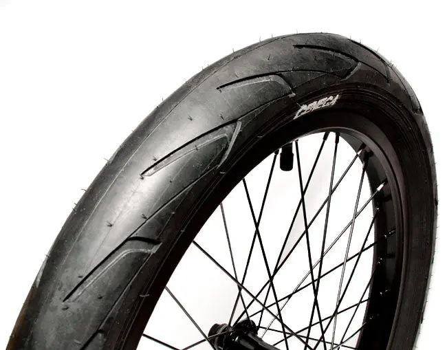 Ceneca Plaza Tire 1