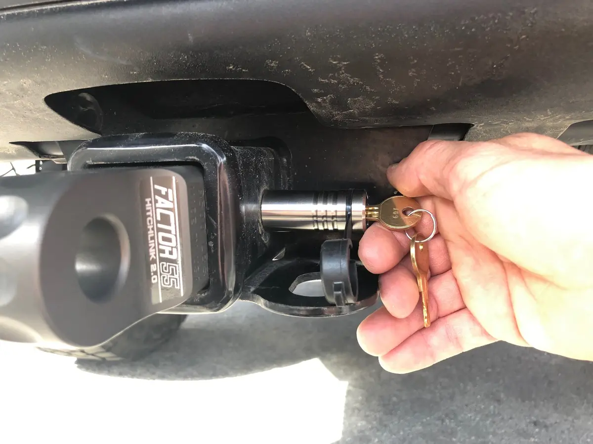 Hitch Pins | Quick Release Or Locking 2