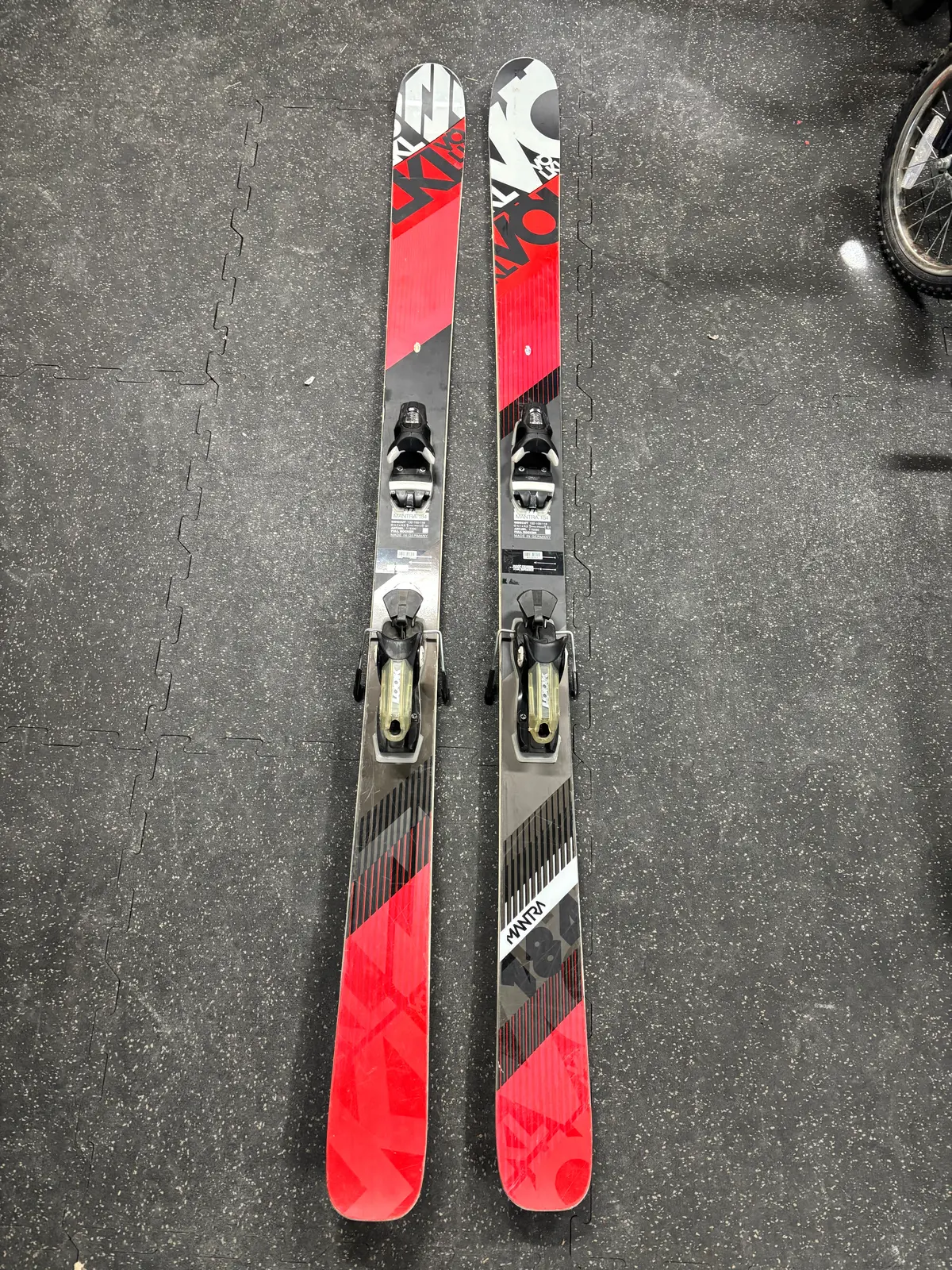Volkl Mantra All Mountain Skis, 184Cm, Older Look Px Bindings, See Notes 1