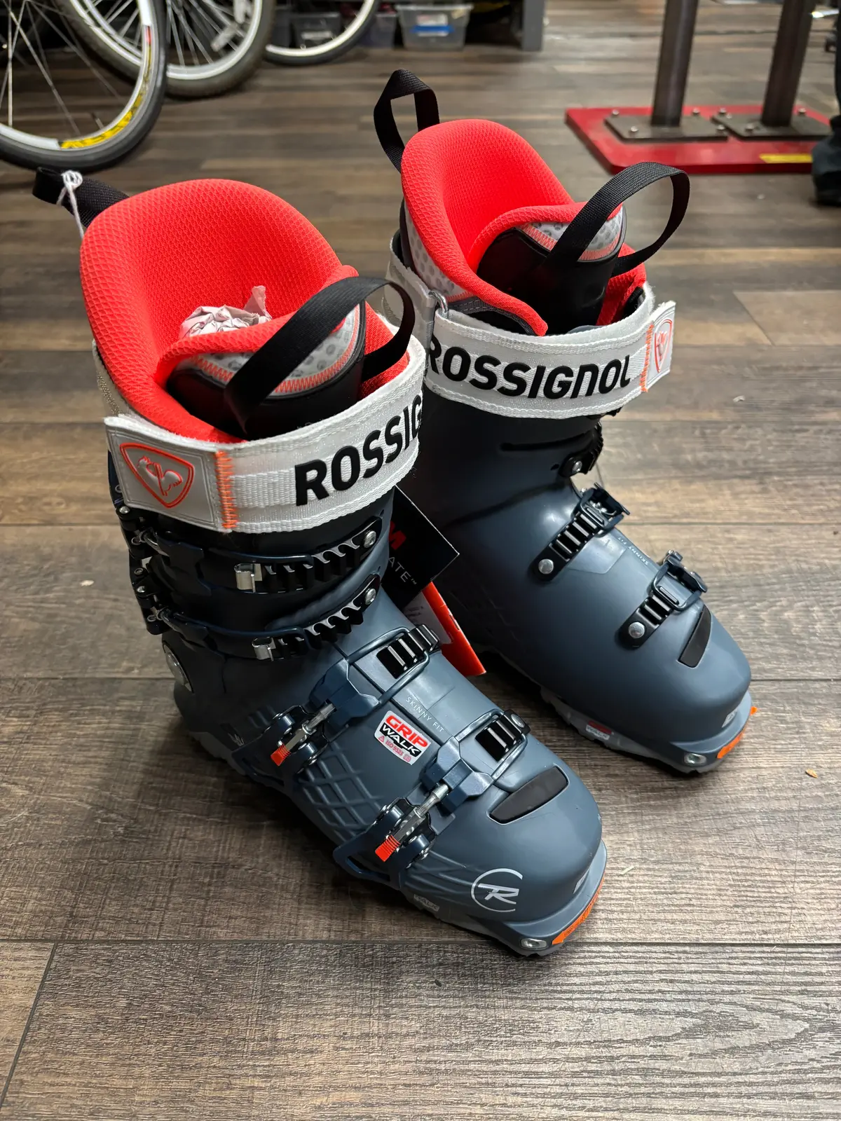 Rossignol Alltrack Elite 90 W Lt Gw Grip Walk/At Backcountry Ski Boot, 23.5 Mondo Us Women's 6/6.5 1