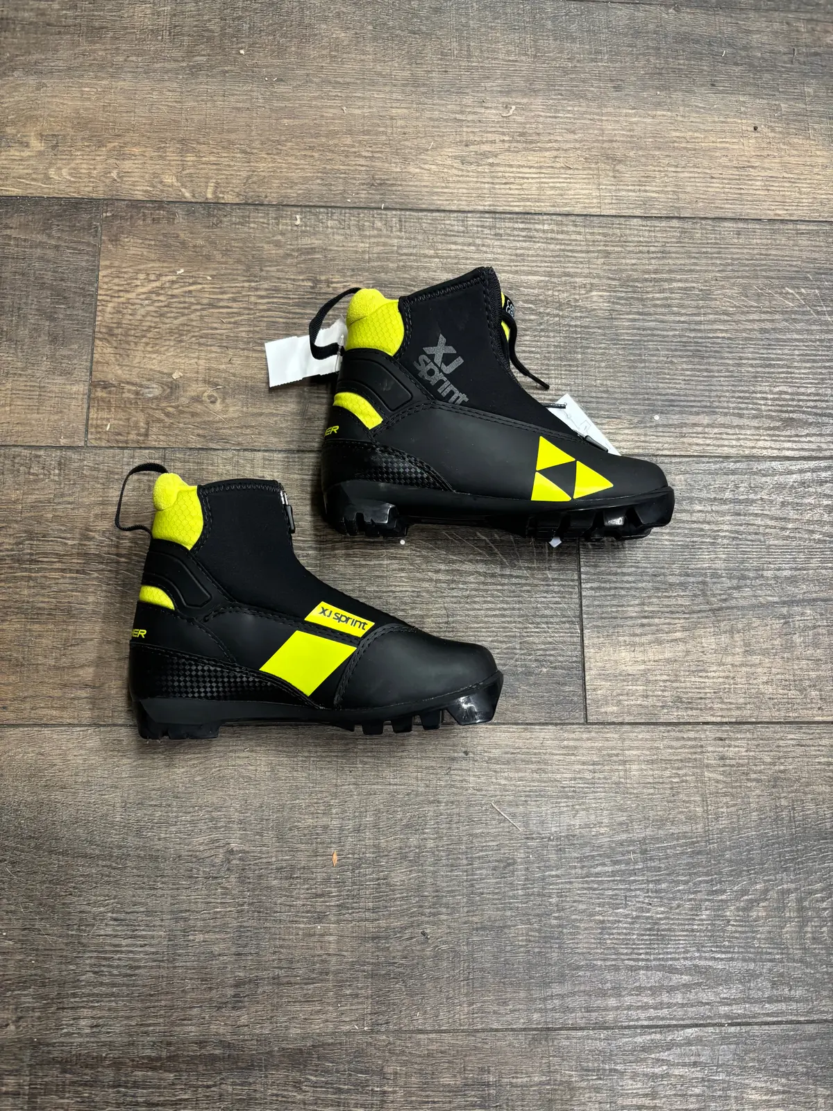 Fischer Xj Sprint Kids Nnn Cross Country Ski Boots 1