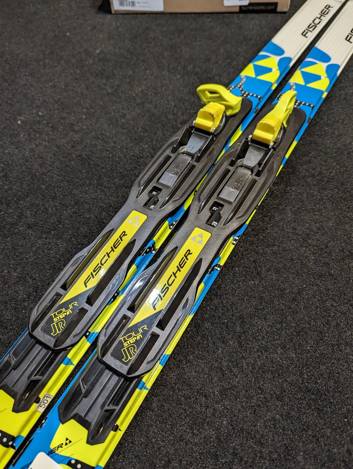 Fischer Snowstar Jr Kid's Cross Country Skis, Waxless, Twin Skin, Nnn 1
