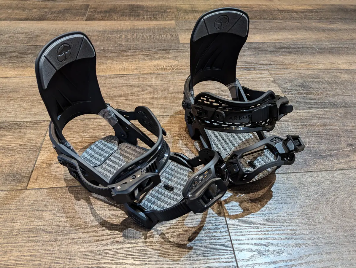 Arbor Acacia Snowboard Bindings, Women S/M, Black 1