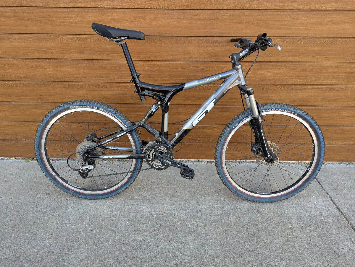 Gt Idrive Full Suspension Bike, Medium, 26" Wheels, As Is 1