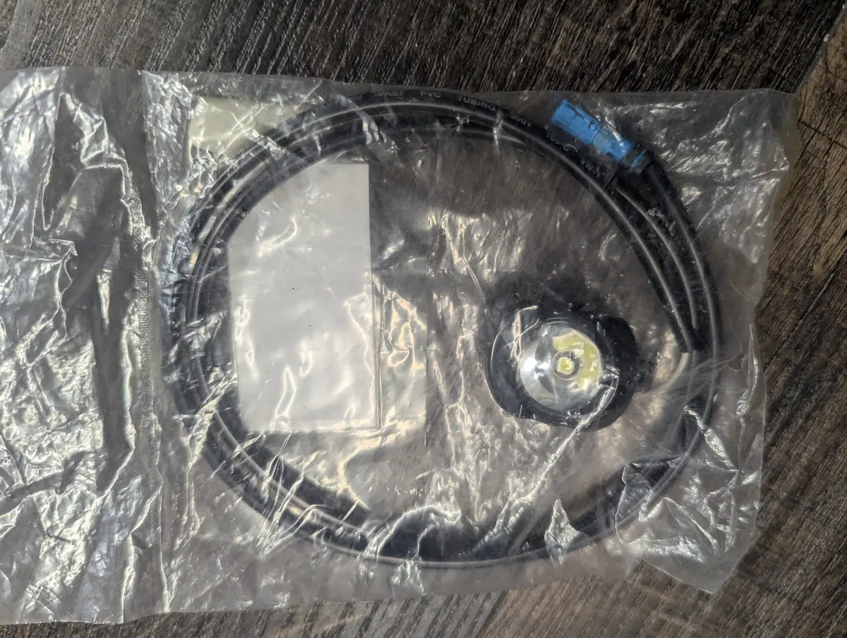 2019 Trek Verve+ E Bike Front Light 1