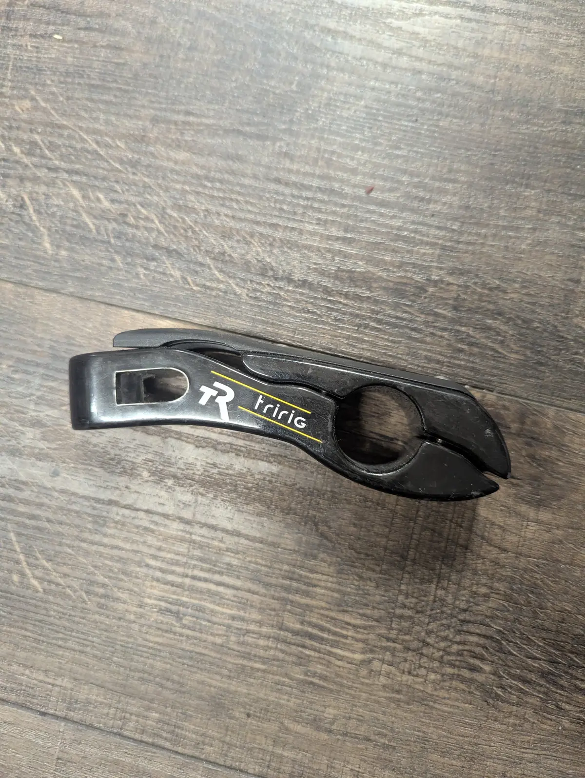 Tririg Sigma X Aero Stem, Missing Steerer Clamp 1