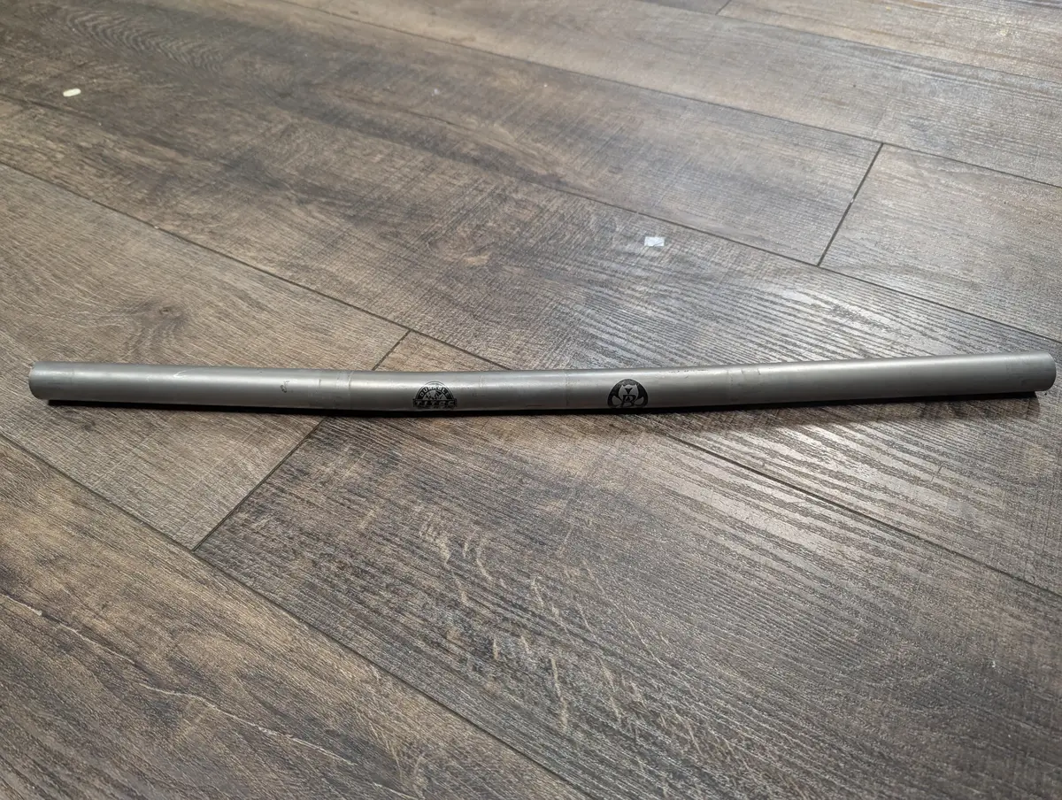Bontrager Titec Titanium Handlebar, 22.2Mm, 555Mm 1