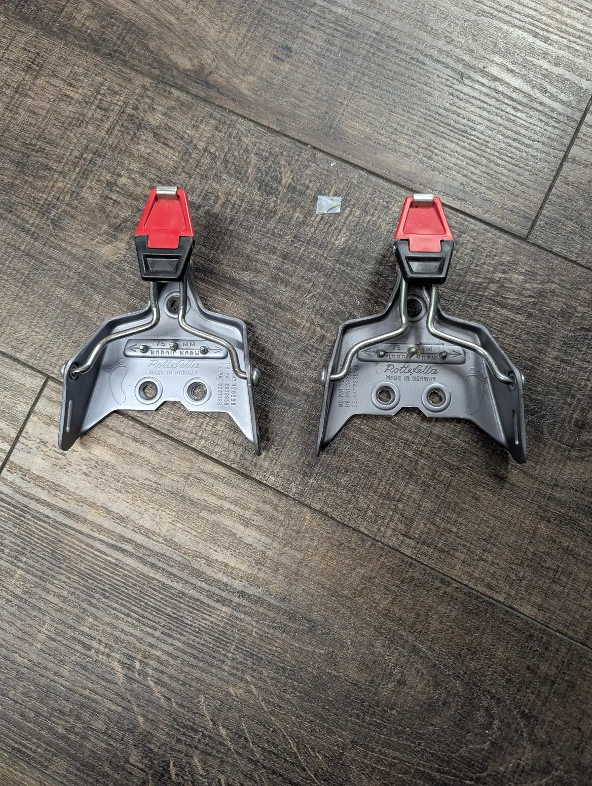 Vintage Rotefella 75Mm 3 Pin Xc Bindings (1) 1