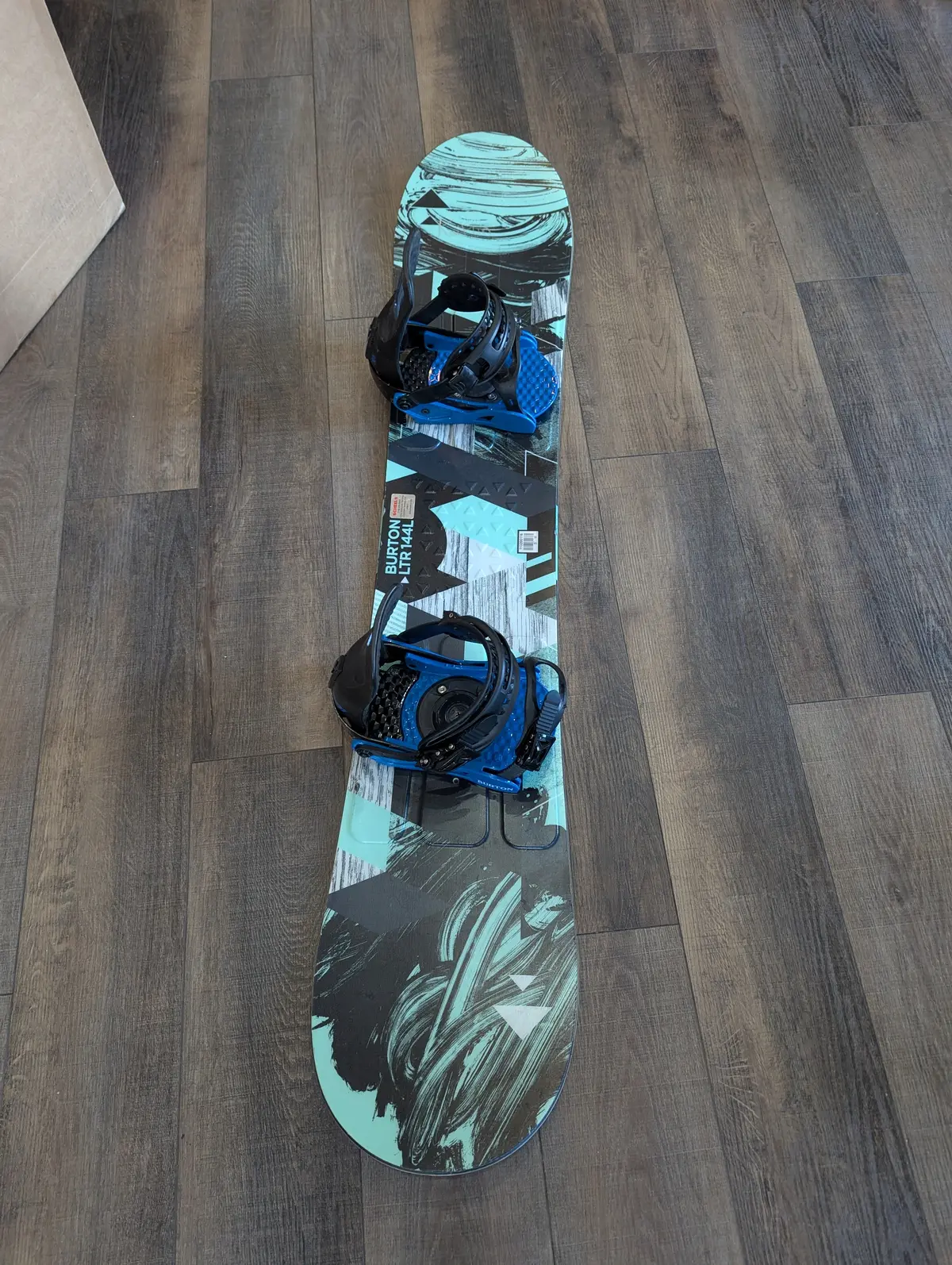 Burton Ltr Snowboard W/ Bindings, 144Cm 1