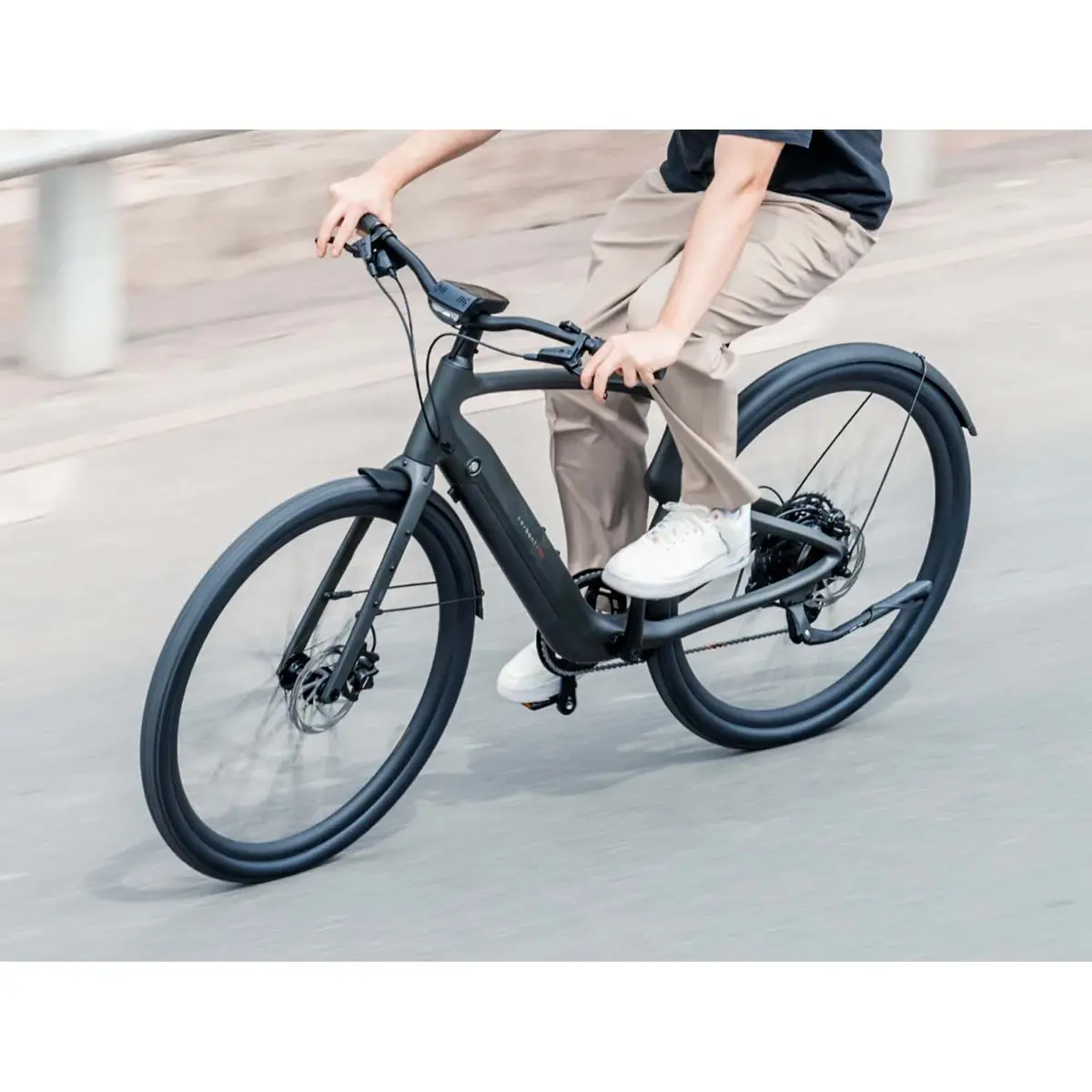 Urtopia Carbon 1 Pro, High Step, Customized Rear Hub, Black 3