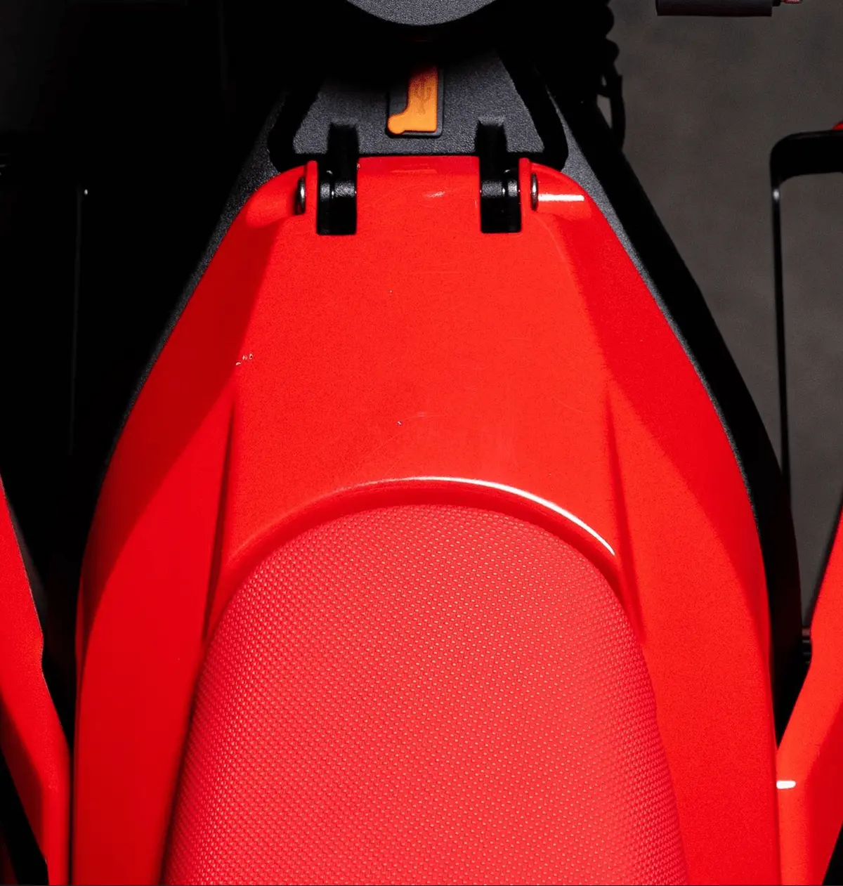 Altis Sigma Front Seat Attachment Cover 1