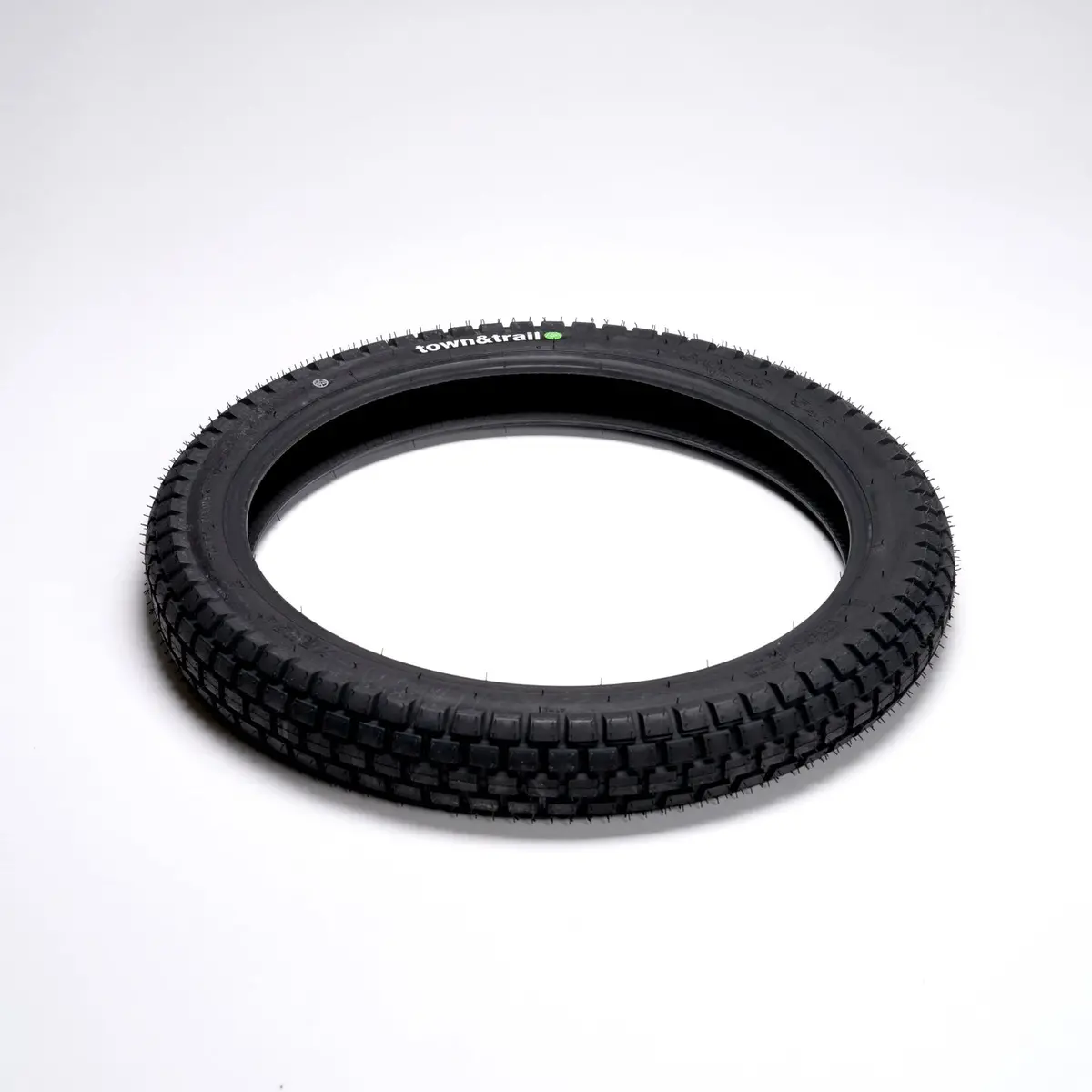Kalk Town&Trail 19″ Tire 1