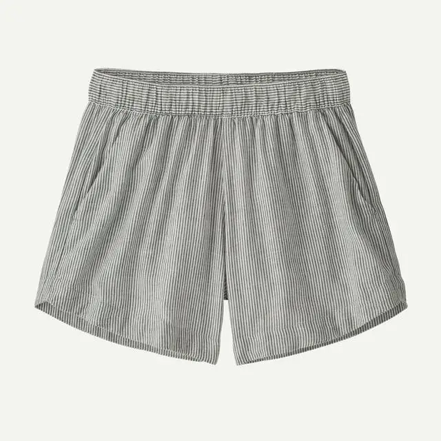 Women's Garden Island 3.5-Inch Shorts - Image 2
