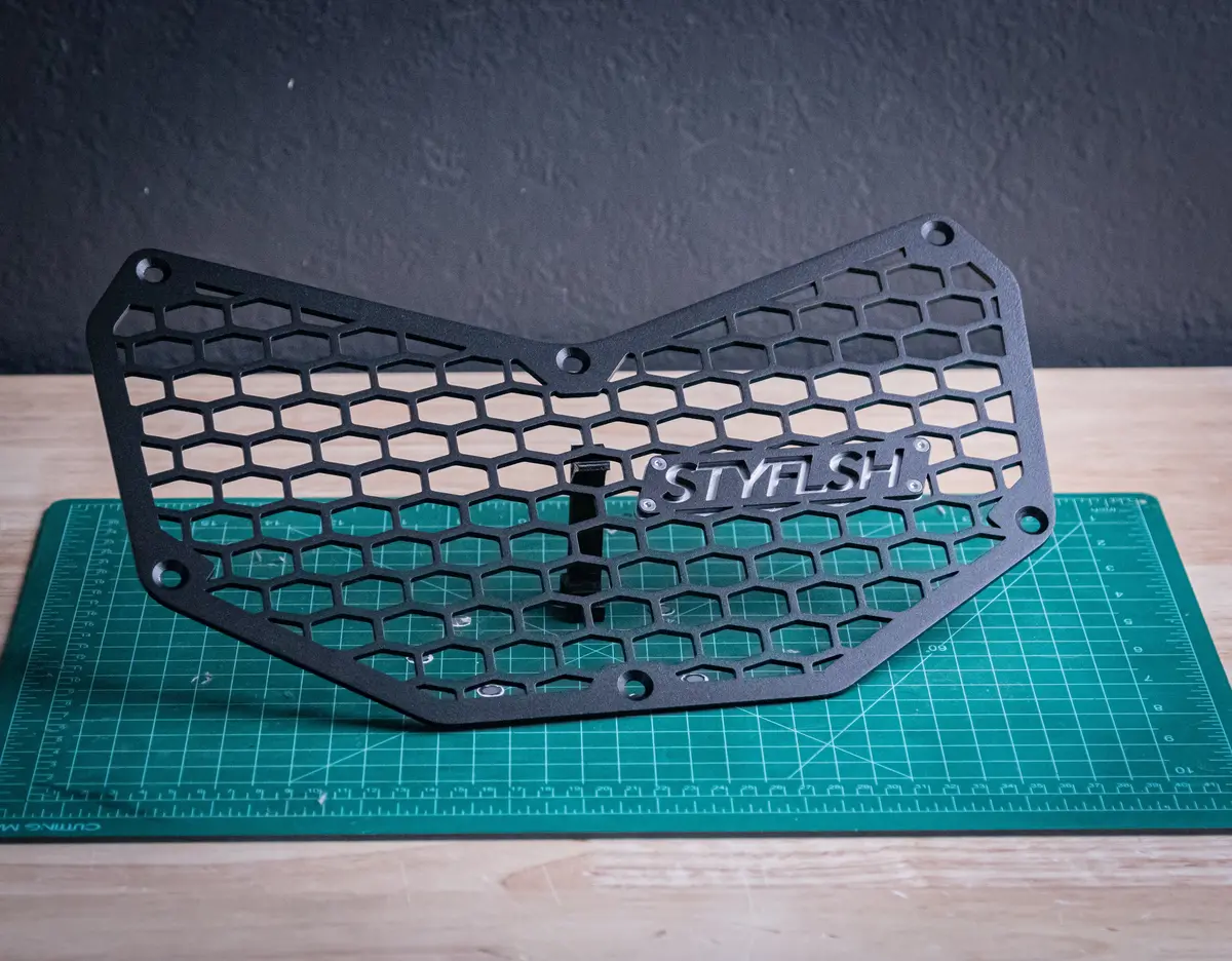 Sfm Can-Am X3 Front Grill 1