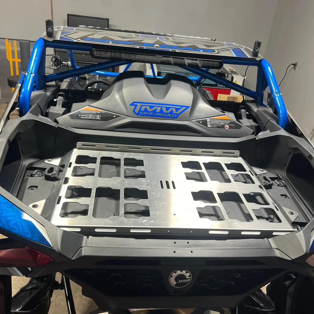 Tmw Maverick R Packout Rack 1