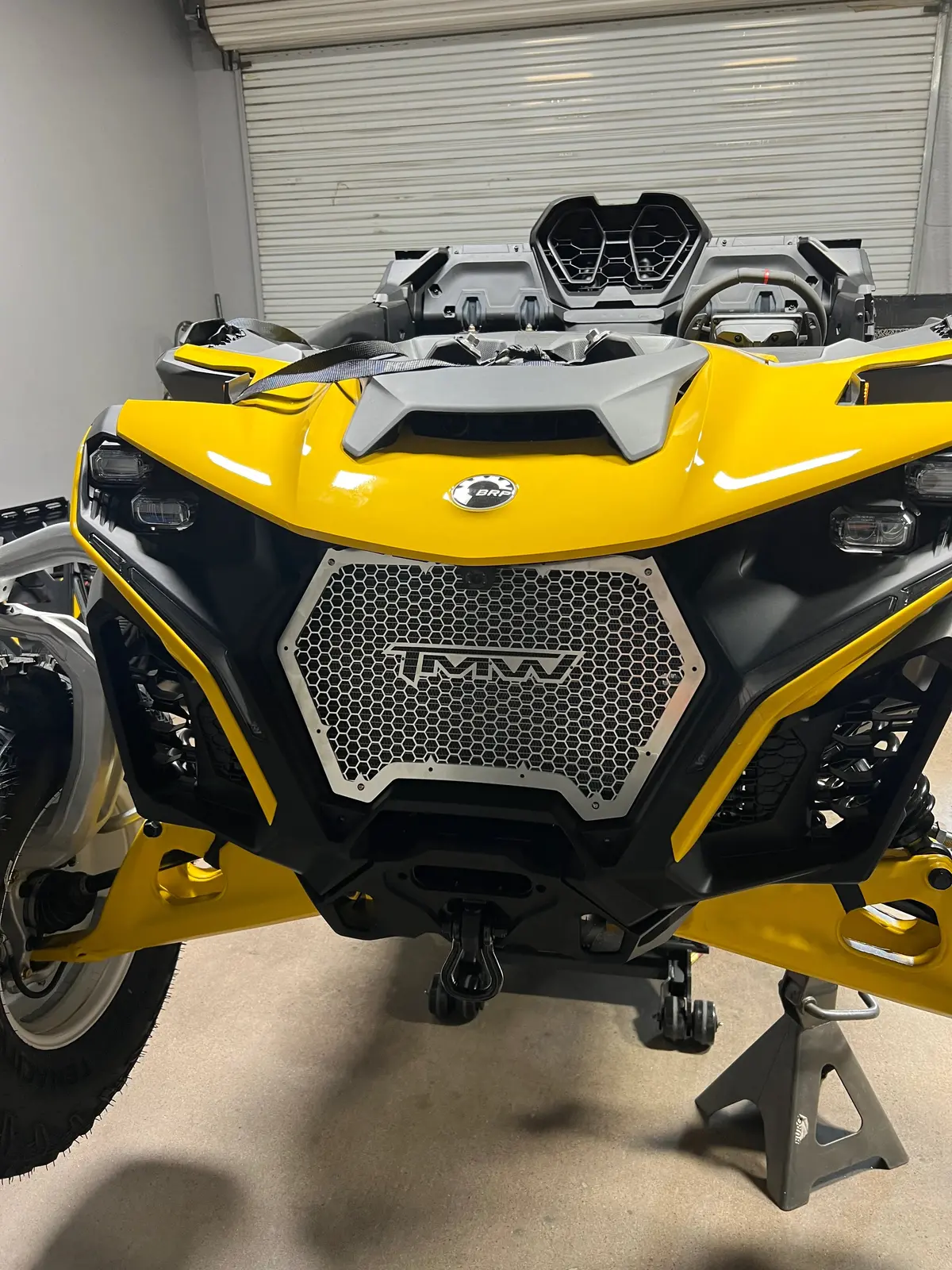 Tmw Maverick R Grill 1