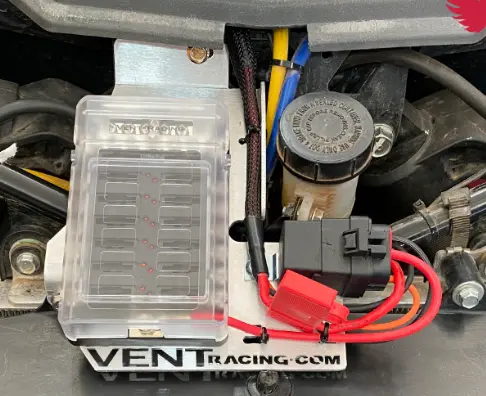 Vent Krx Under Dash Accessory Fuse Block 1
